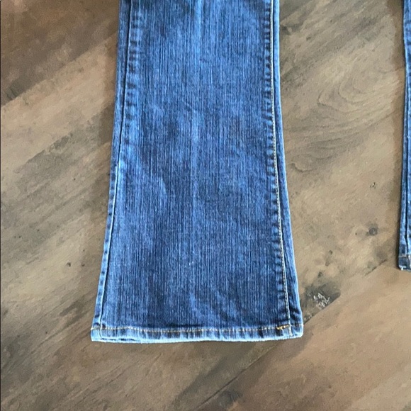 Bitten Jeans by Sarah Jessica Parker - Picture 4 of 4